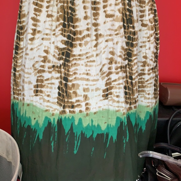 Dress - Picture 4 of 11